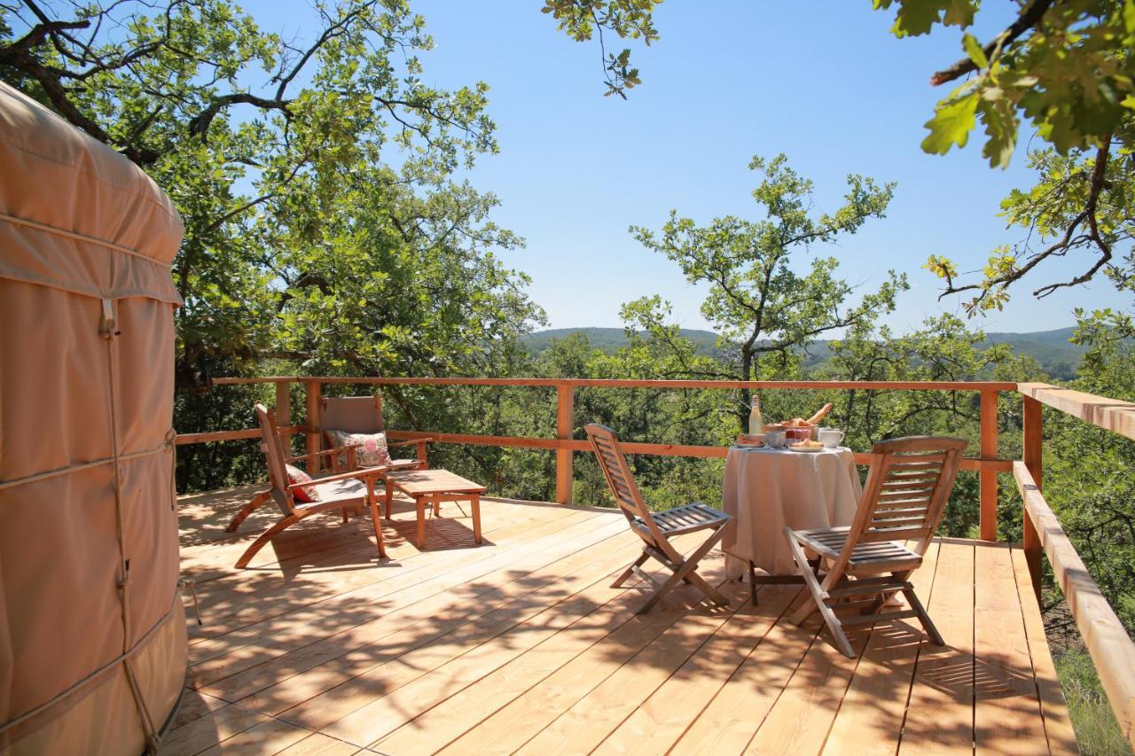 Les Yourtes De Provence Bed & Breakfast Saint-Paulet-de-Caisson Bagian luar foto